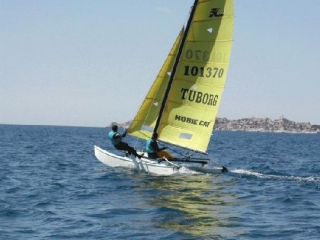  Navegación deportiva en catamarán 